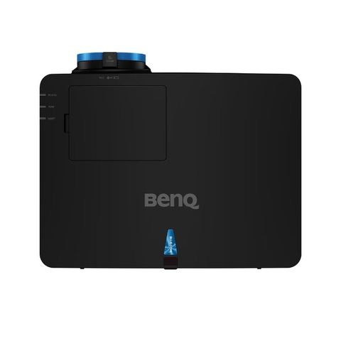 may-chieu-benq-lu935st