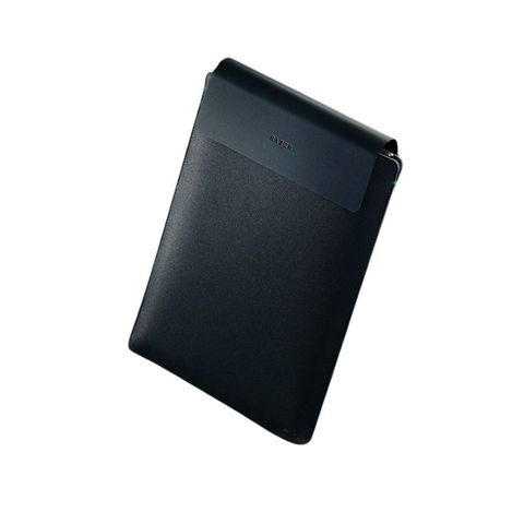 tui-chong-soc-laptop-razer-16