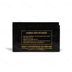 Ắc quy Đồng Nai PA 12-7.2 mặt sau có tem hướng dẫn sử dụng của PINACO