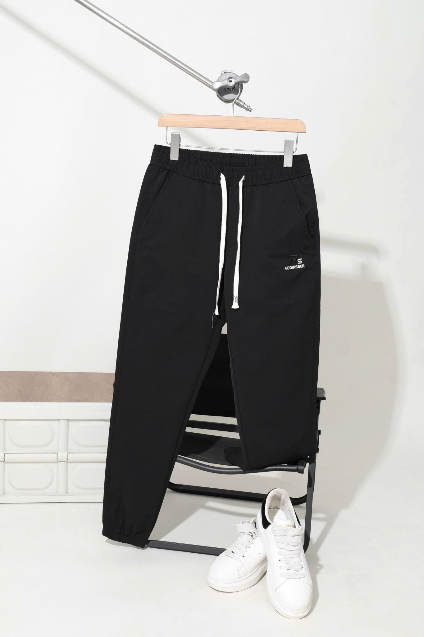 QUẦN JOGGER KAKI NAM ĐEN - P004319