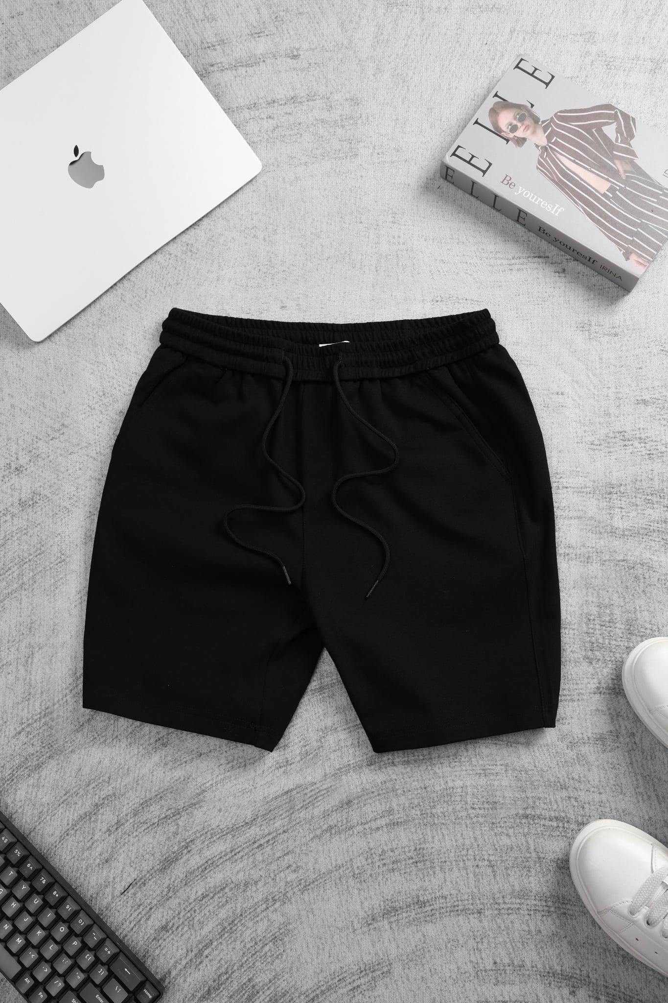 QUẦN SHORT THUN ĐEN - D003537