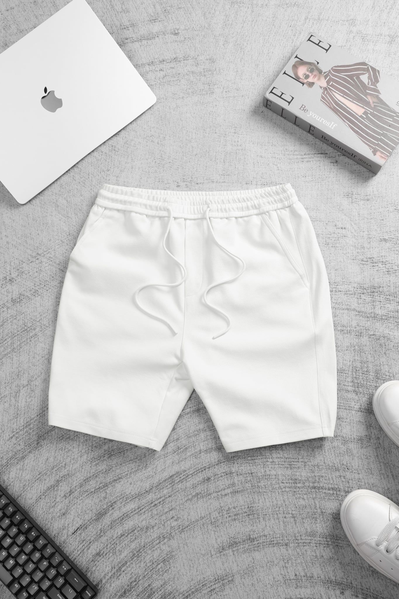 QUẦN SHORT THUN TRẮNG - D003537