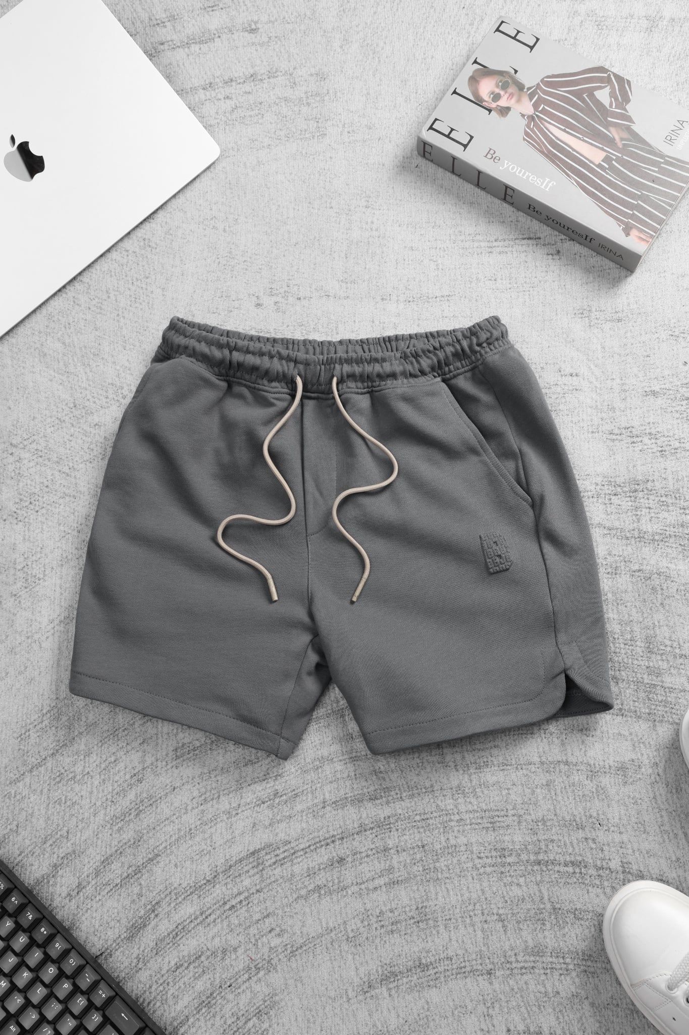 QUẦN SHORT THUN XÁM - D003538