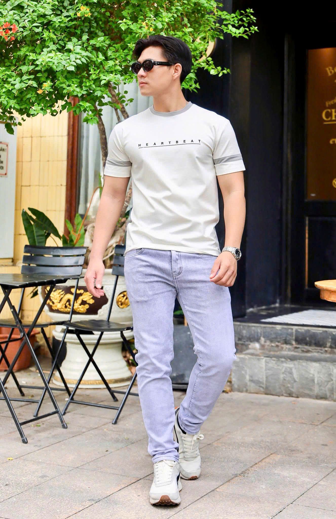 ÁO THUN CỔ TRÒN TRẮNG HEARTBEAT - VH003882