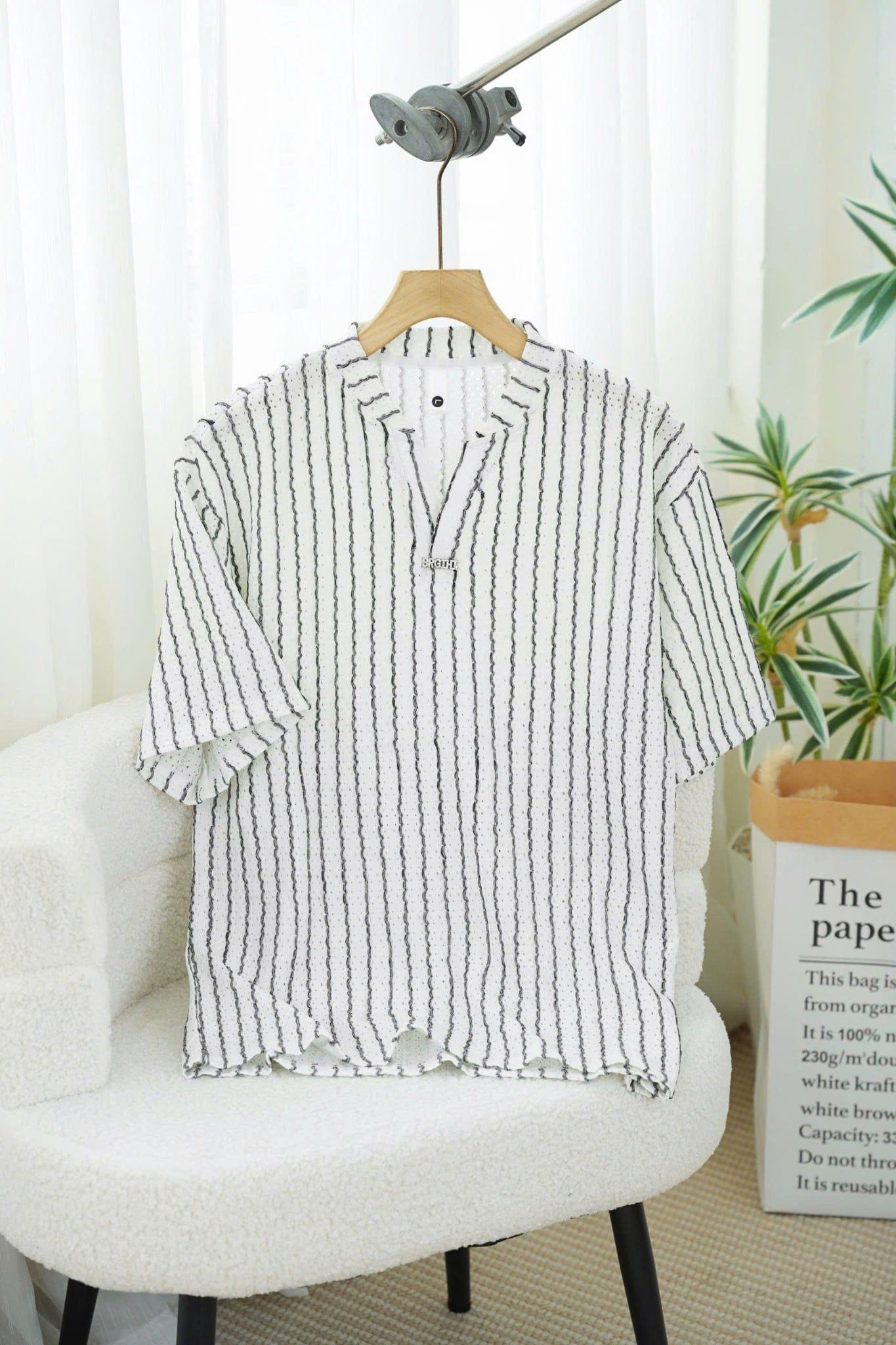 ÁO THUN CỔ TRÒN TIM TRẮNG - XSL002005