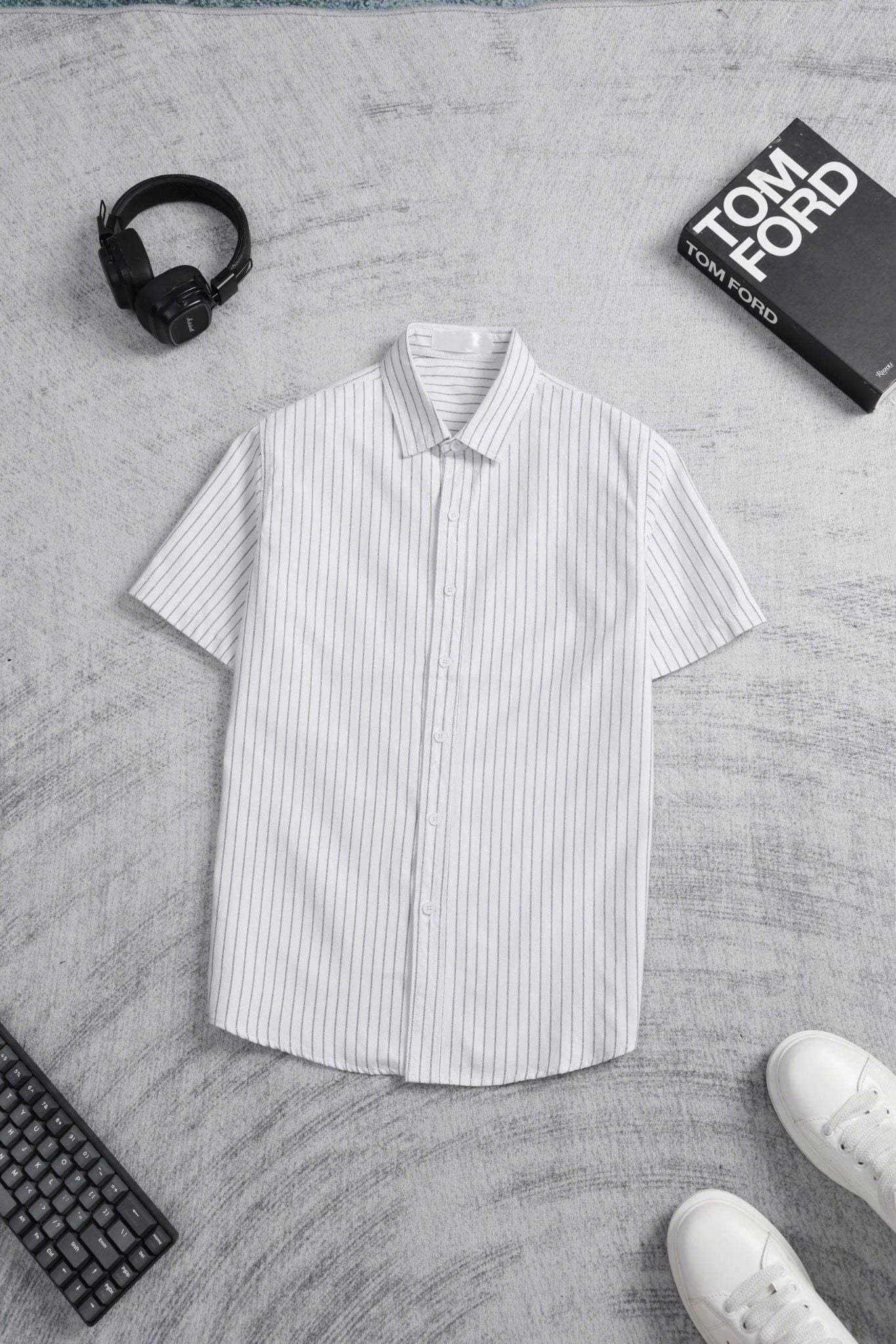 ÁO SƠ MI NAM TAY NGẮN KẺ TRẮNG - P004308