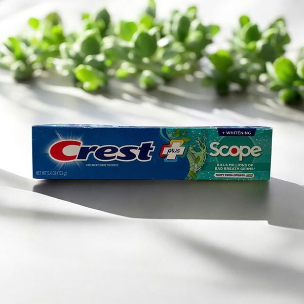 Kem Đánh Răng Crest Plus+ 153g Scope Whitening