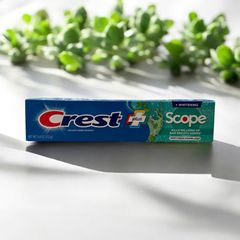 Kem Đánh Răng Crest Plus+ 153g Scope Whitening