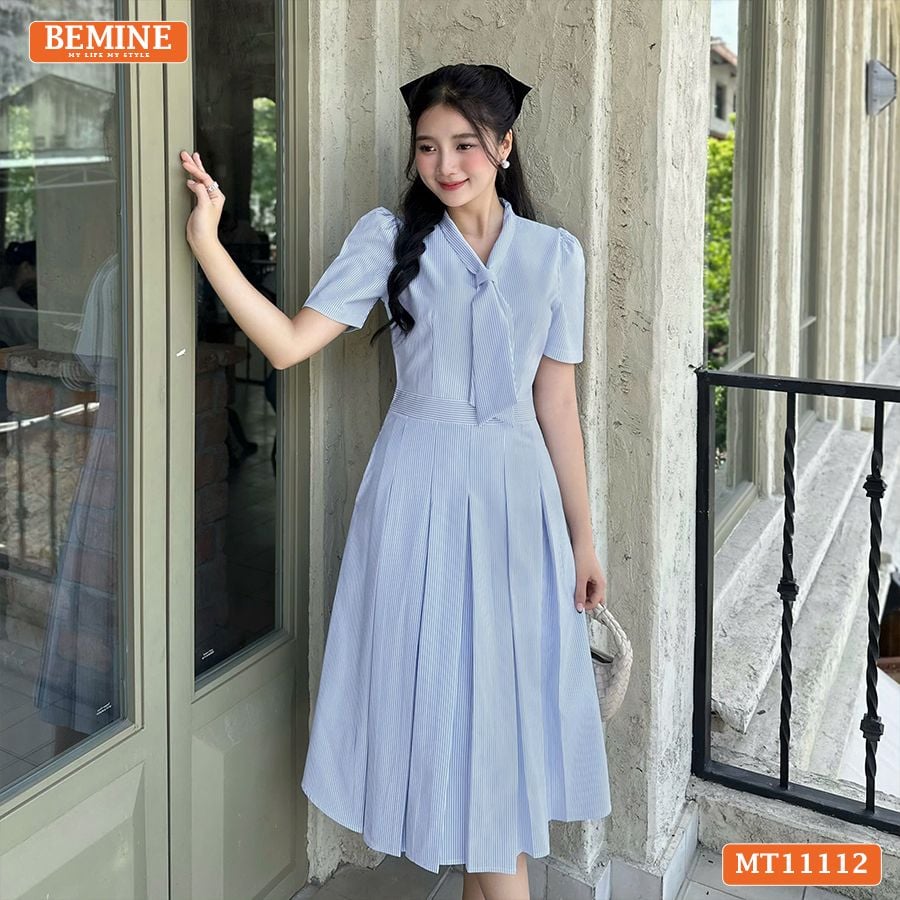 Đầm thiết kế BEMINE cổ tim cavat giả dáng chữ A tùng xếp ly MT11112
