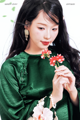 Áo dài cổ tròn Điểm Xuân - Xanh lông công