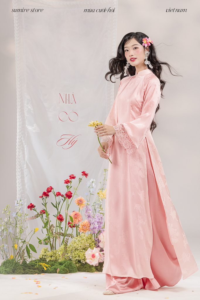 Áo dài dáng ôm gấm tay loe Phúc Trâm - Hồng