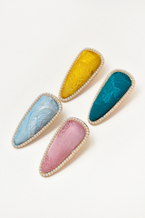 Kẹp tóc bọc lụa tơ tằm Gấm Tiên - Cánh hoa viền hạt ngọc