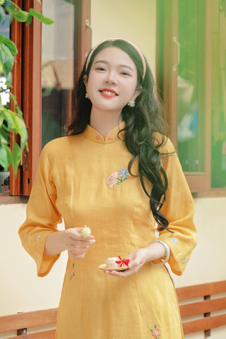 Áo dài linen Thêu tay Nguyệt Mai