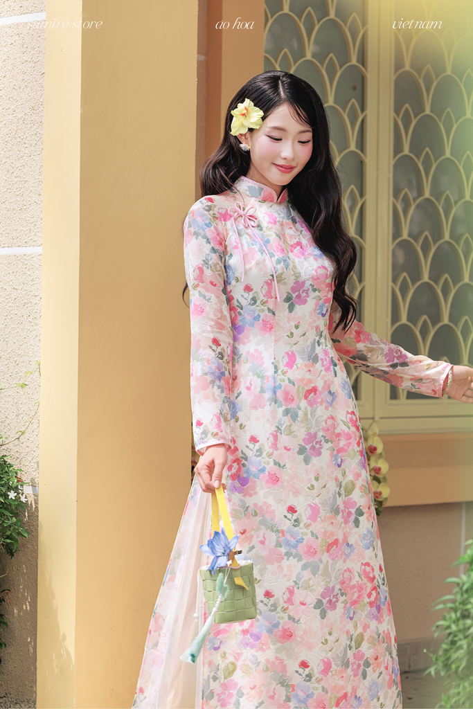 Áo dài voan hoa Vân Nhiên - Hồng hoa giấy