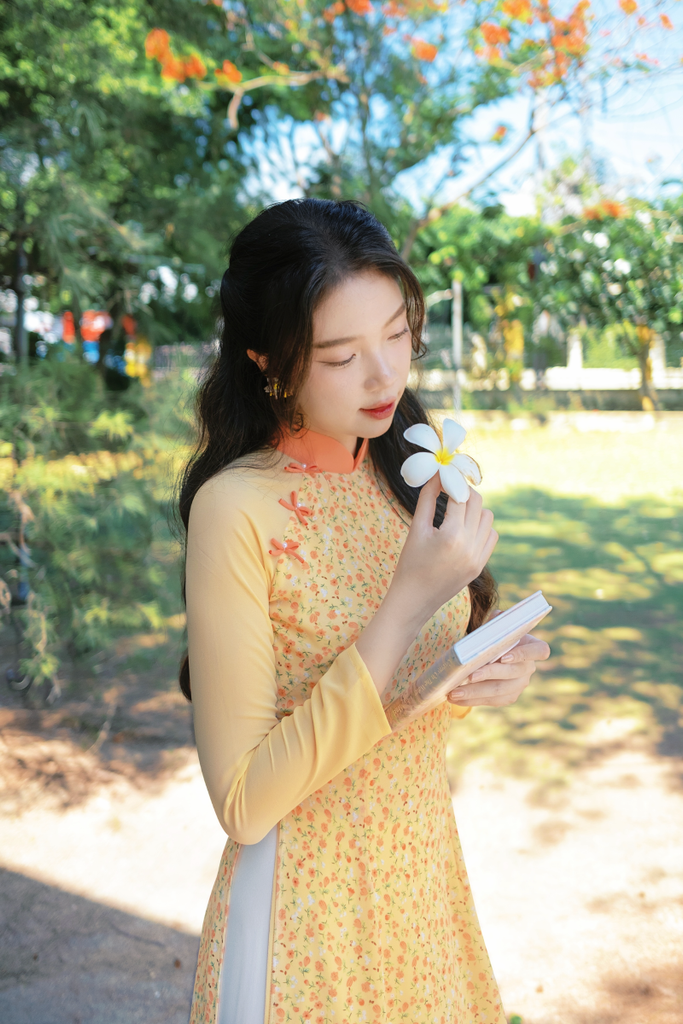 Áo dài Truyền thống Quỳnh Hân