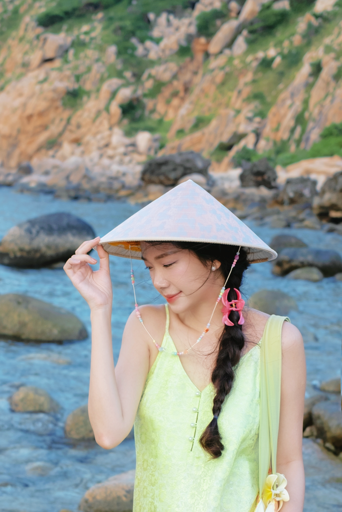 Đầm lụa tơ tằm Phụng Yến - Xanh non hoa cúc