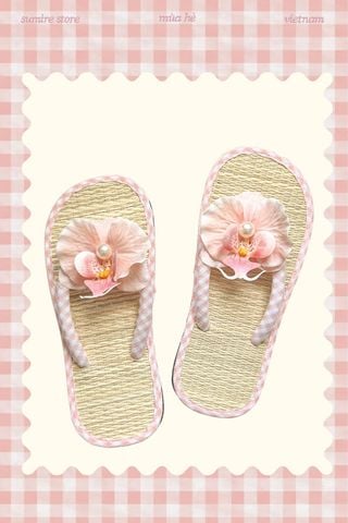 Dép chiếu cói đính hoa Đá xay - Bưởi hồng