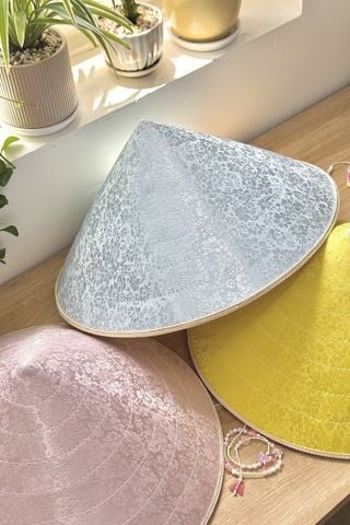 Nón lá bọc vải Chè hoa bưởi - Gấm vàng