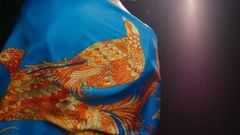 Kim Sac Phuong Hoang (Golden Phoenix Radiance - Natural Silk Scarf)
