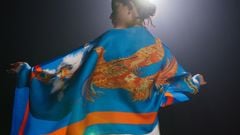 Kim Sac Phuong Hoang (Golden Phoenix Radiance - Natural Silk Scarf)