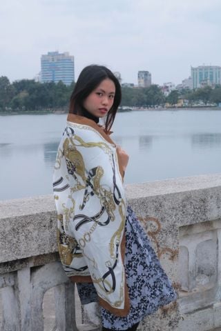 Khăn lụa tơ tằm tự nhiên in họa tiết 1 mặt mã S09