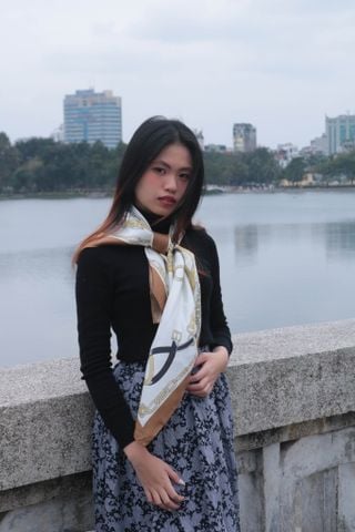 Khăn lụa tơ tằm tự nhiên in họa tiết 1 mặt mã S09