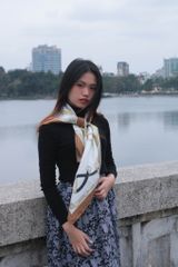 Khăn lụa tơ tằm tự nhiên in họa tiết 1 mặt mã S09