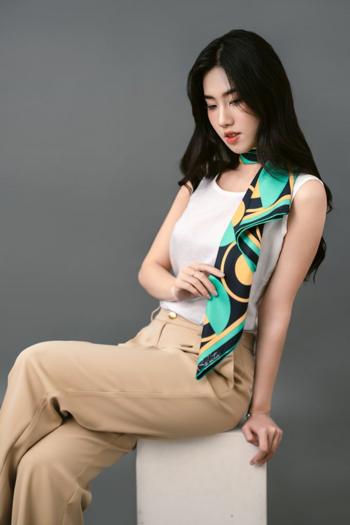 Dư âm của nhịp điệu  - “The Echo of Rhythm” Silk Scarf