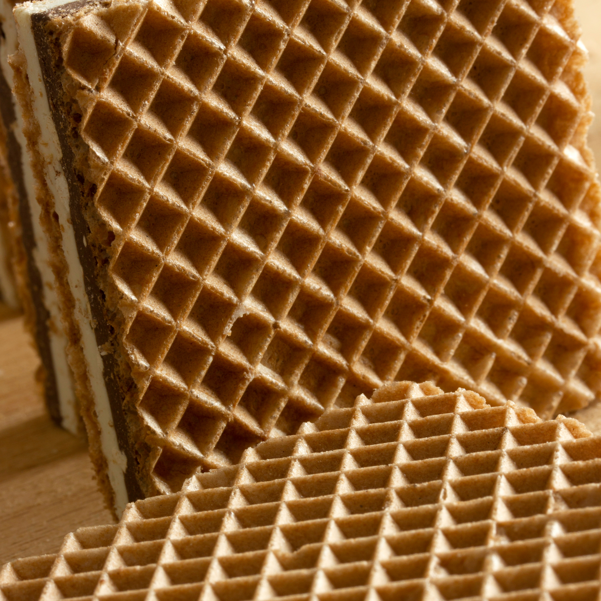  Bánh Xốp Nhân Kem Hạt Phỉ Bellotti 200G – BIFA (I0023792) 