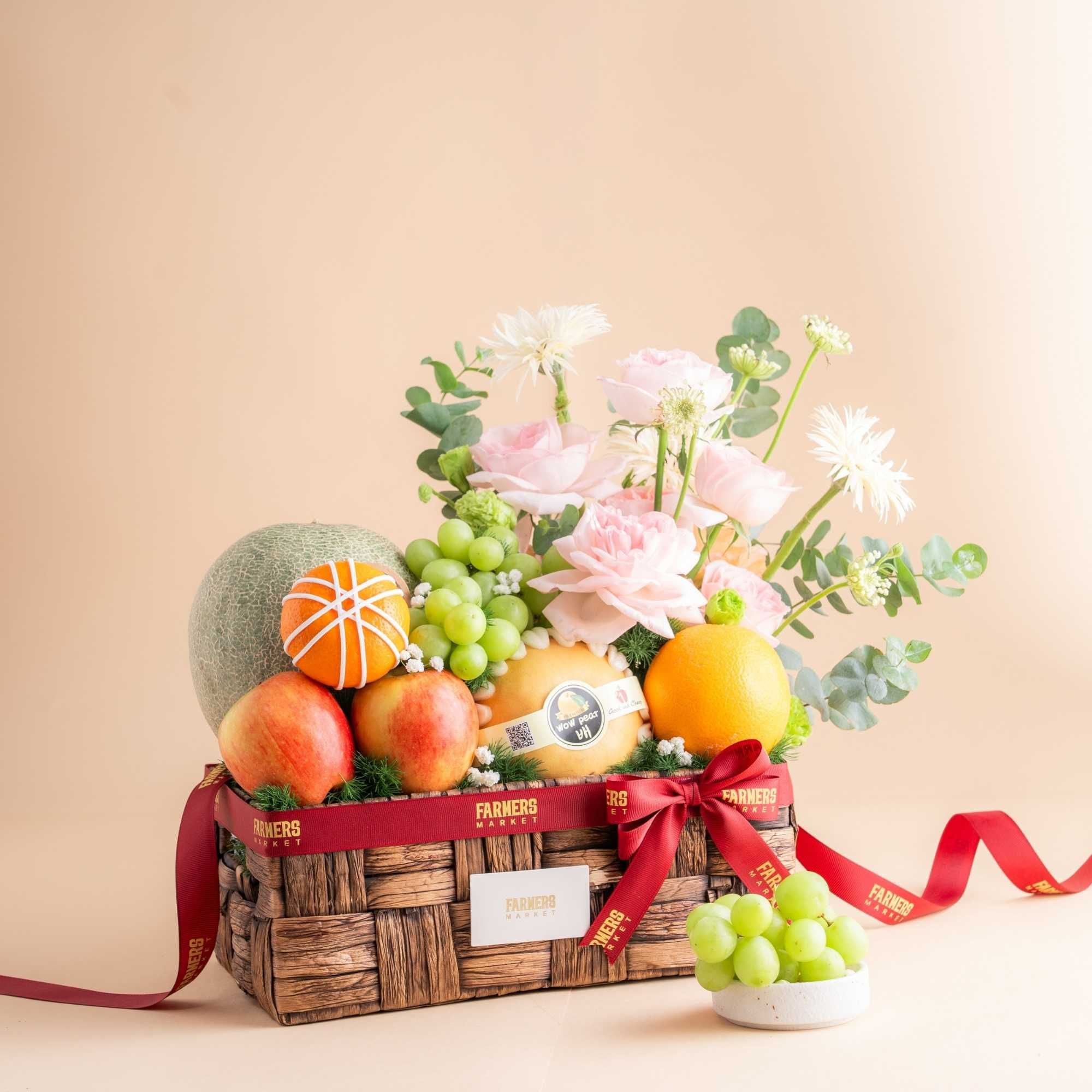  Giỏ Lục Bình Trái Cây Và Hoa Tone Nâu Tinh Tế 