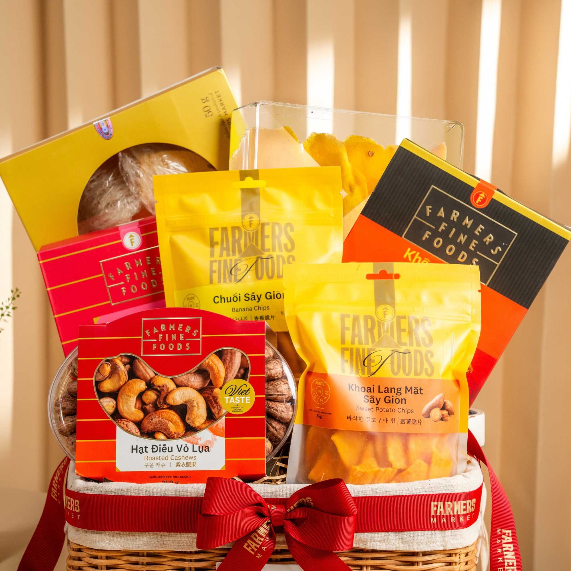  Giỏ Quà Tổ Yến Và Trái Cây Sấy Farmers Fine Foods Cao Cấp 