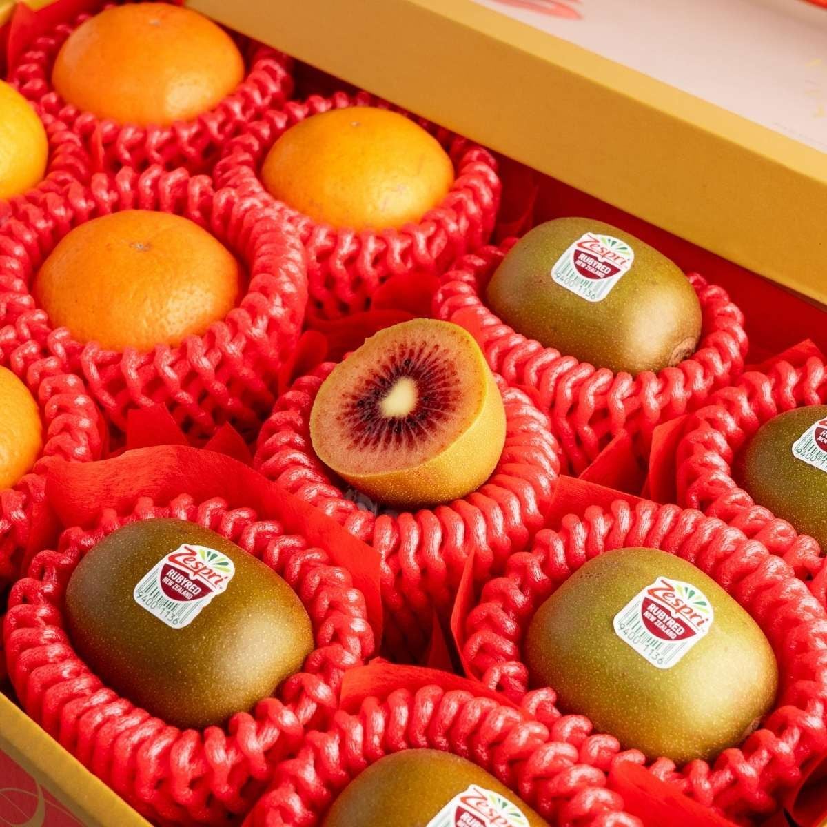  Hộp Quà Kiwi Đỏ Và Quýt Tone Đỏ Cơ Bản 