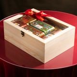  Hộp Quà Rượu Mơ - Xoài Sấy Và Hạt Các Loại Thanh Lịch 