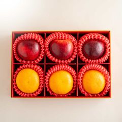 Hộp Quà Táo Đỏ Và Quýt Tone Đỏ Cơ Bản