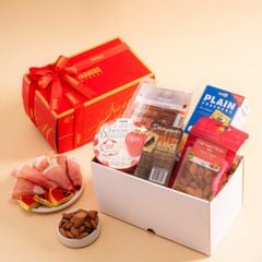 Hộp Thịt Nguội Và Hạt Dinh Dưỡng Cơ Bản