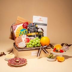 Khay Quà Thịt Nguội, Phô Mai & Trái Cây Tinh Tế