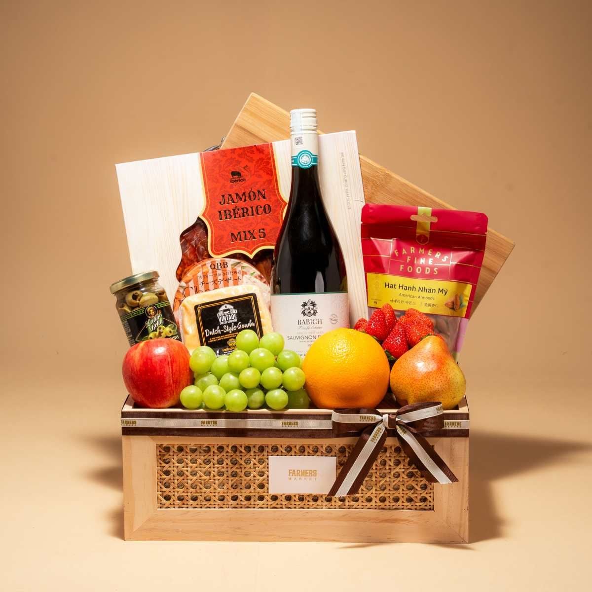  Premium White Wine, Cheese & Fresh Fruit Gift Tray / Khay Quà Vang Trắng, Phô Mai & Trái Cây Cao Cấp 