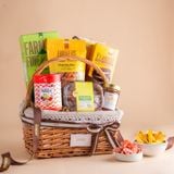  Giỏ Quà Mật Ong - Bánh Kẹo Và Ăn Vặt Tone Nâu Tiêu Chuẩn 