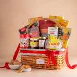  Giỏ Quà Mật Ong - Bánh Kẹo Và Ăn Vặt Tone Nâu Tinh Tế 