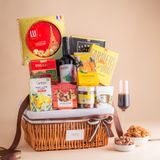  Giỏ Quà Rượu Vang Đỏ - Yến Tươi Và Ăn Vặt Tone Nâu Tinh Tế 