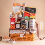  Giỏ Quà Yến Tươi - Mật Ong Và Socola Tone Nâu Sang Trọng 