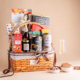  Giỏ Quà Yến Tươi - Mật Ong Và Socola Tone Nâu Sang Trọng 