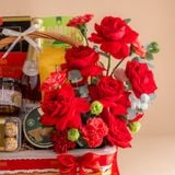  Giỏ Quà Nước Trái Cây - Ăn Vặt Và Hoa Tone Đỏ Tinh Tế 