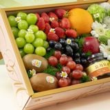  Hộp Quà Trái Cây Tươi - Trà Và Hoa Tone Hồng Thanh Lịch 