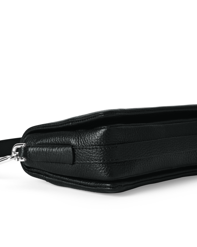 ECCO Pinch Bag M