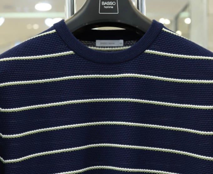 Áo thun dệt kim kẻ ngang WSZ2WR28A (2 màu)