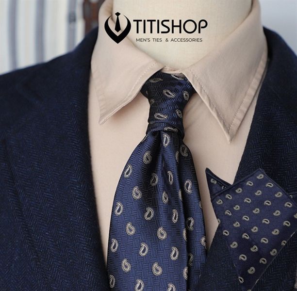Sét Bộ Cavat & Khăn Cài 1110M1 TITISHOP
