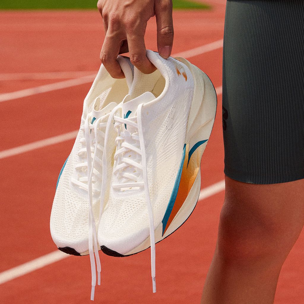 Giày Chạy Thể Thao Nam C202 6 Anta 1125C5575-3