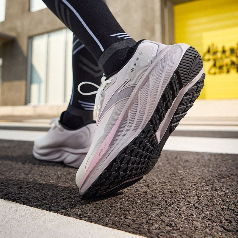 Giày Chạy Thể Thao Nữ PG7 Travel 2.5 ANTA 1225D5545-4