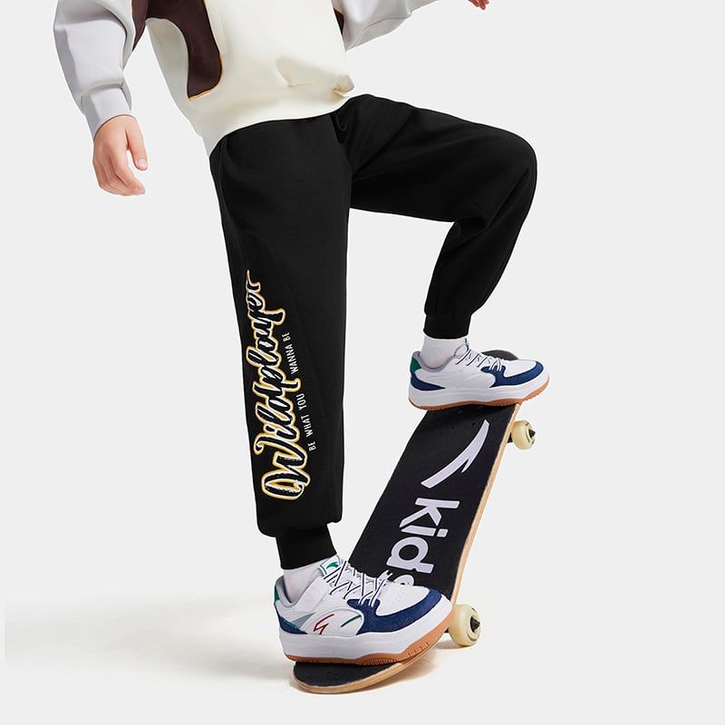 Quần Dài Thể Thao Bé Trai Anta Kids Wildplayer 3525C8706-1